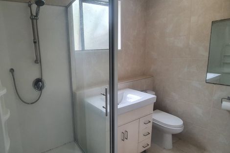 Photo of property in 2/156 Manuka Road, Bayview, Auckland, 0629