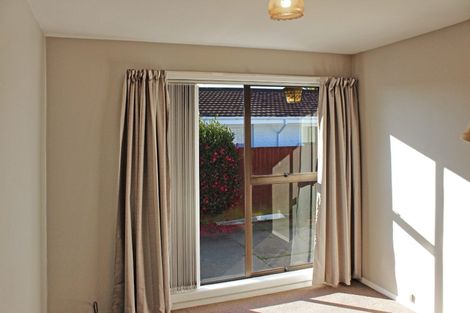 Photo of property in 1/220 Waimairi Road, Ilam, Christchurch, 8041