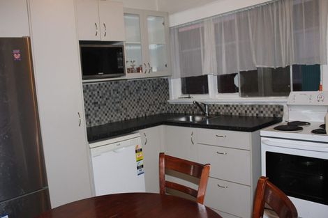 Photo of property in 2/14 Dinglebank Road, Mount Wellington, Auckland, 1060