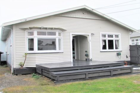 Photo of property in 5 Vincent Street, Waterloo, Lower Hutt, 5011
