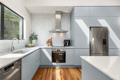 Photo of property in 12d Chatsworth Road, Silverstream, Upper Hutt, 5019