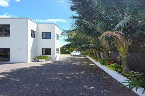 Photo of property in 1152b South Road, Oakura, 4314