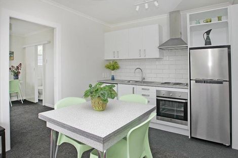 Photo of property in 73 Townsend Road, Miramar, Wellington, 6022