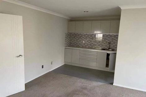 Photo of property in 18 Mural Place, Greenhithe, Auckland, 0632
