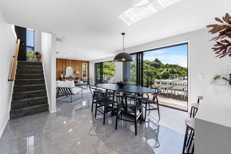 Photo of property in 307a Mount Pleasant Road, Mount Pleasant, Christchurch, 8081