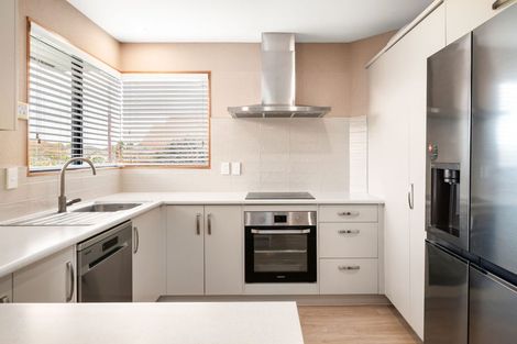 Photo of property in 10 Drumfearn Place, Rototuna, Hamilton, 3210