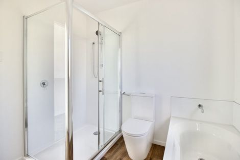 Photo of property in 111a Lancaster Road, Beach Haven, Auckland, 0626