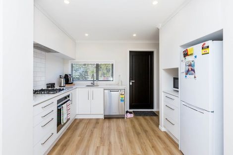 Photo of property in 40 Dahl Drive, Wallaceville, Upper Hutt, 5018