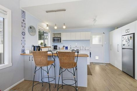 Photo of property in 14 Kenef Road, Paremata, Porirua, 5024