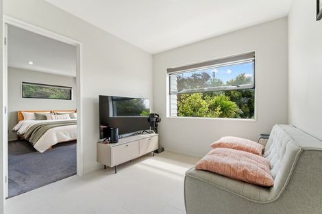 Photo of property in 18 Bella Vista Drive, Gulf Harbour, Whangaparaoa, 0930