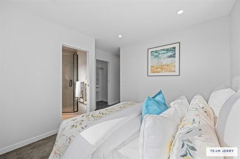 Photo of property in 63 Whare Kauri Road, Papakura, 2110