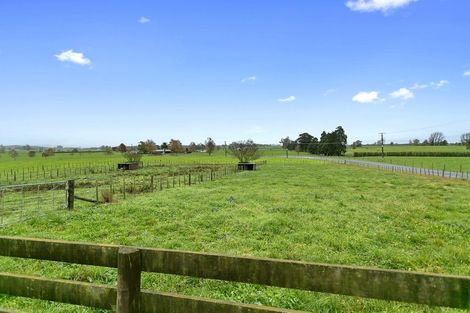 Photo of property in 135 Harper Road, Richmond Downs, Walton, 3475