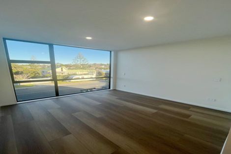 Photo of property in 9b Glamorgan Drive, Torbay, Auckland, 0630