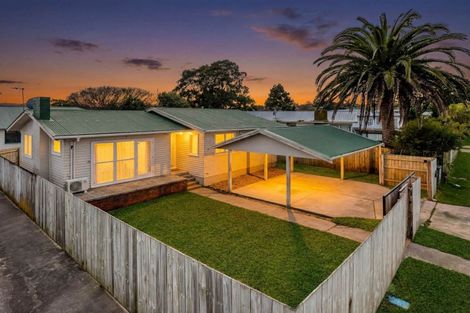 Photo of property in 21 President Avenue, Papakura, 2110