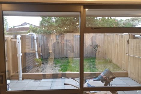 Photo of property in 4b Wattle Road, Sunnyvale, Auckland, 0612