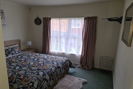 Photo of property in 2/13 Teviot Place, Totara Vale, Auckland, 0629