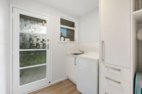 Photo of property in 59 Oreil Avenue, West Harbour, Auckland, 0618