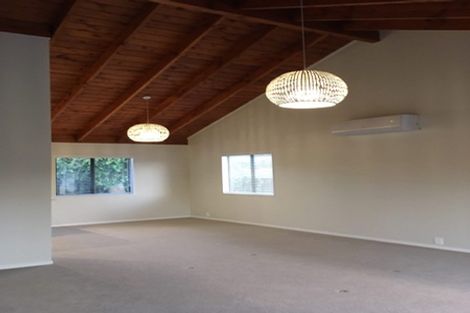 Photo of property in 240 Henderson Valley Road, Henderson, Auckland, 0612