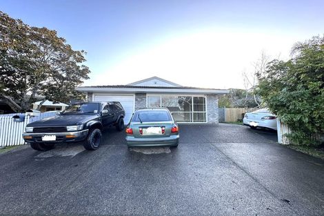 Photo of property in 22 Millstream Drive, Henderson, Auckland, 0610