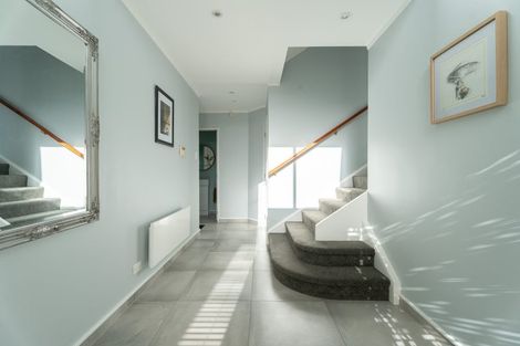 Photo of property in 7 Amesbury Drive, Churton Park, Wellington, 6037