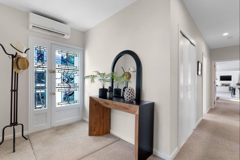 Photo of property in 100 Memorial Avenue, Ilam, Christchurch, 8053