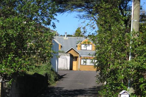 Photo of property in 1/4 Konini Road, Titirangi, Auckland, 0604