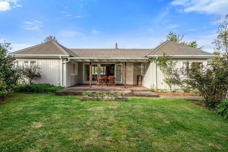 Photo of property in 27 Robinson Avenue, Holdens Bay, Rotorua, 3010