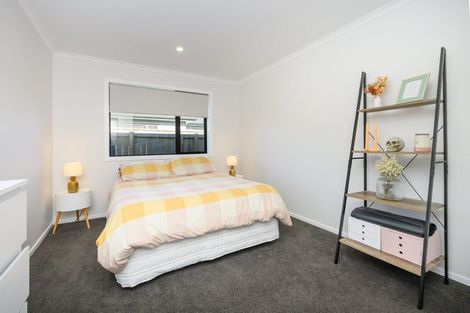 Photo of property in 50 Atlantic Drive, Fitzherbert, Palmerston North, 4410