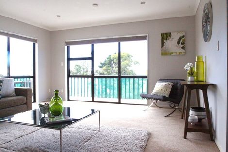 Photo of property in 42 Elliston Crescent, Stanmore Bay, Whangaparaoa, 0932