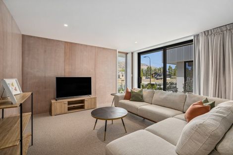 Photo of property in 25 Rubus Street, Wanaka, 9382