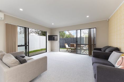 Photo of property in 17 Fort Richard Road, Otahuhu, Auckland, 1062