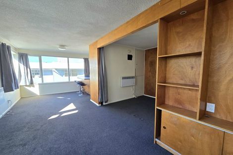 Photo of property in Churchill Flats, 213 The Terrace, Wellington Central, Wellington, 6011