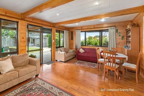 Photo of property in 76 Brick Bay Drive, Sandspit, Warkworth, 0982