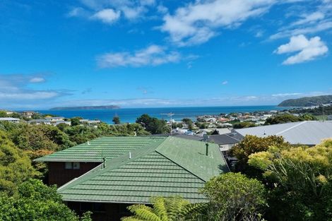 Photo of property in 10 Mervyn Place, Plimmerton, Porirua, 5026