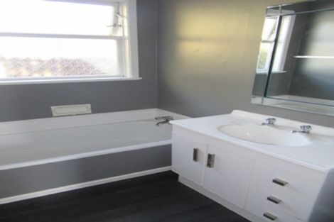 Photo of property in 10 Waipounamu Drive, Kelson, Lower Hutt, 5010