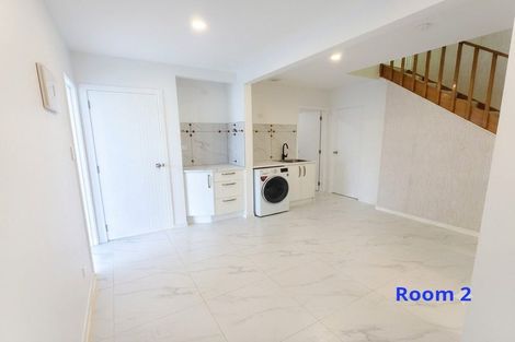 Photo of property in 9 Darlington Place, Glendene, Auckland, 0602