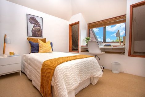 Photo of property in 4 Libra Place, Kawaha Point, Rotorua, 3010