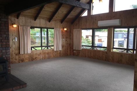 Photo of property in 50-52 The Esplanade, Omokoroa, 3114