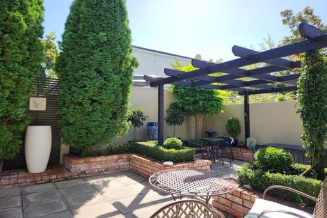 Photo of property in 3/104 Papanui Road, Merivale, Christchurch, 8014