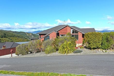 Photo of property in 115 Kirton Drive, Riverstone Terraces, Upper Hutt, 5018