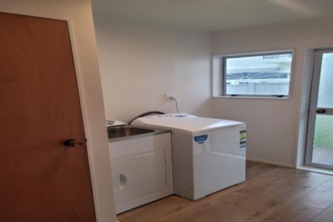 Photo of property in 33 Carrington Street, New Plymouth, 4310