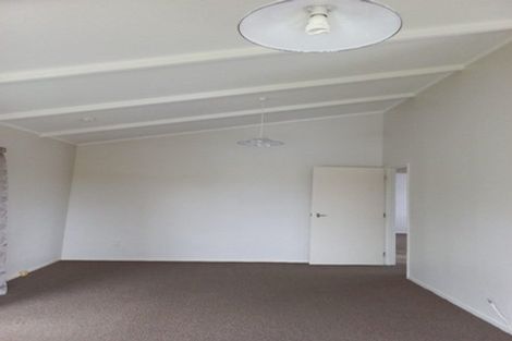 Photo of property in 72 Vodanovich Road, Te Atatu South, Auckland, 0610