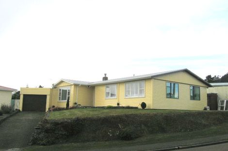 Photo of property in 1 Baylands Drive, Newlands, Wellington, 6037