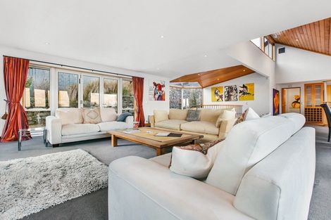 Photo of property in 15 Kent Street, Queenstown, 9300