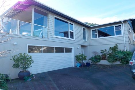 Photo of property in 8 Kotare Street, Waikanae, 5036