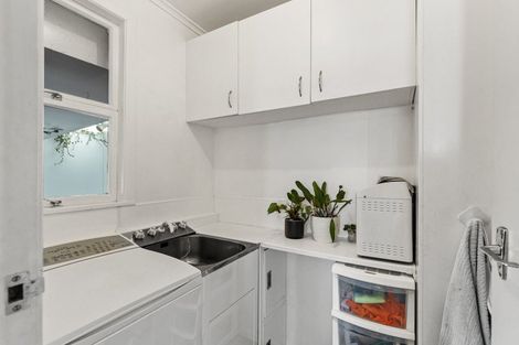 Photo of property in 95 Manu Crescent, Upper Vogeltown, New Plymouth, 4310