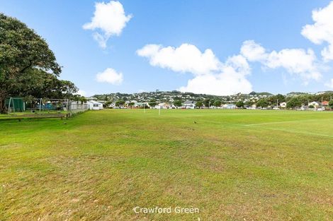 Photo of property in 8 Crawford Green, Miramar, Wellington, 6022
