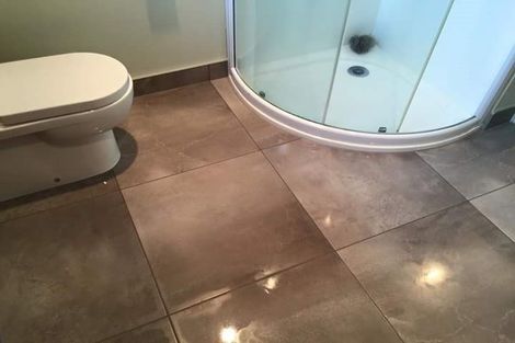 Photo of property in 2/92 Grey Street, Onehunga, Auckland, 1061