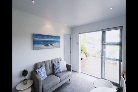 Photo of property in 2 Claude Road, Stanmore Bay, Whangaparaoa, 0932