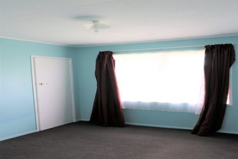 Photo of property in 2 Mervan Street, Mangere East, Auckland, 2024